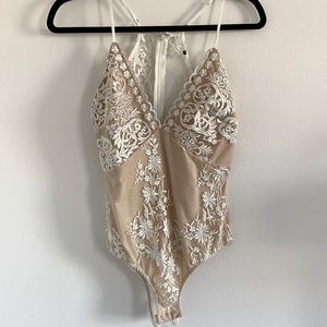 UNWORN Nude and White Lace Bodysuit